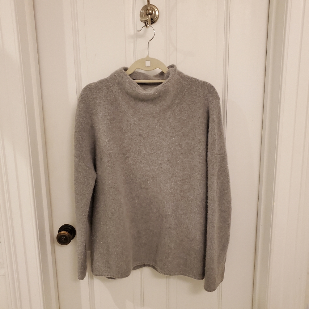 VINCE Cashmere Sweater